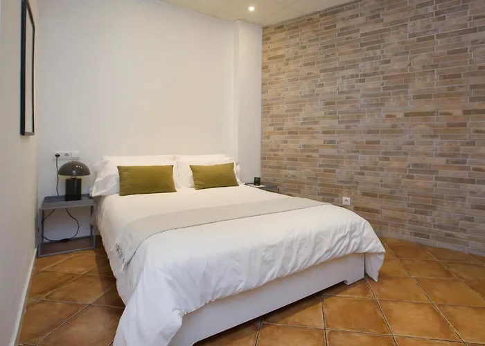 Puerta Del Camino 2 *